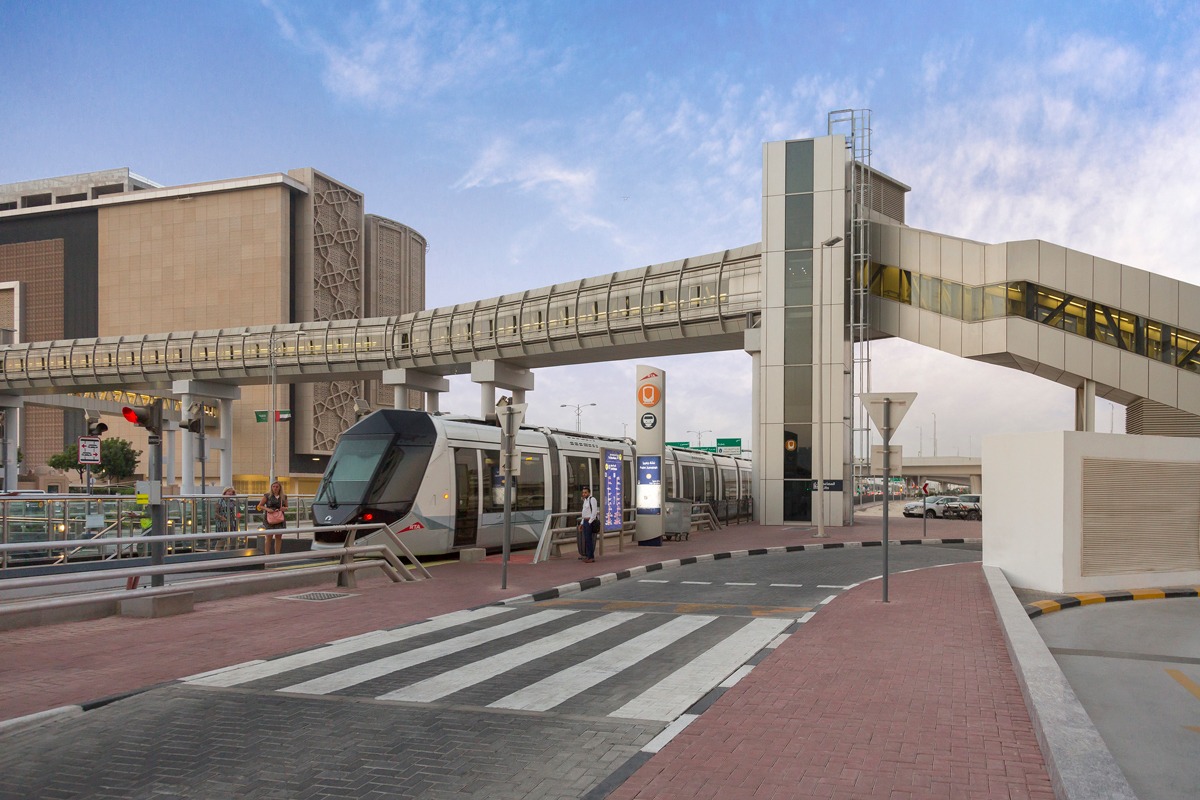 https://www.edgedesign.ae/wp-content/uploads/2019/02/Al-Sufouh-tram-pedestrian-bridges-Palm-Jumeirah-Location_View-1.jpg